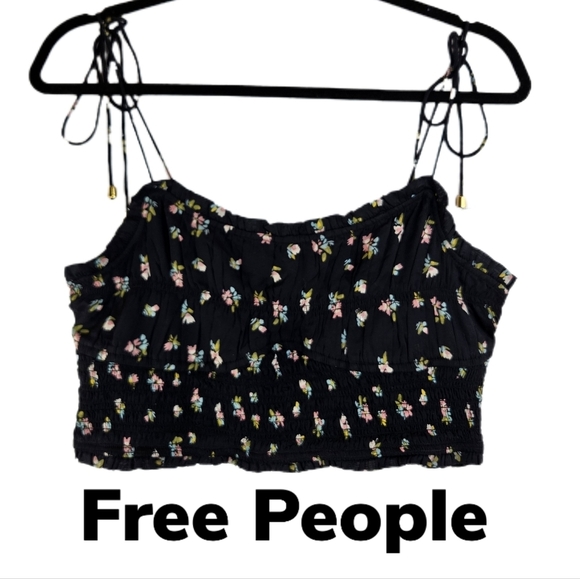 Free People Tops - Free People Black Floral Smocked Cropped Tie At Shoulder Summer Top Sz S.